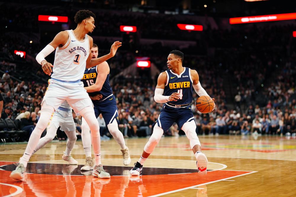 的高度透明 的高度透明