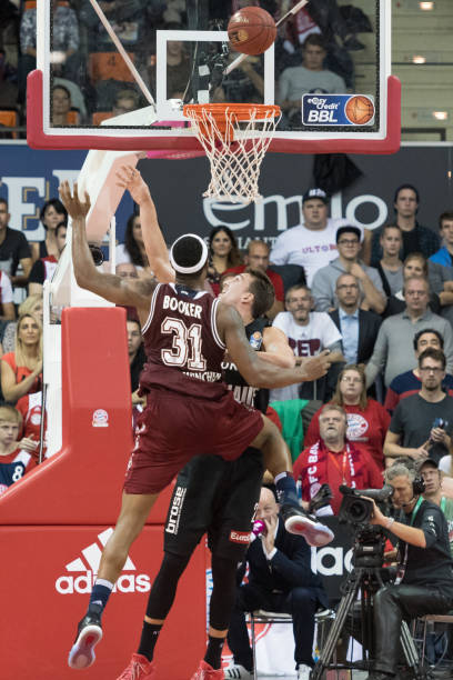 巴萨坚持培 巴萨坚持培